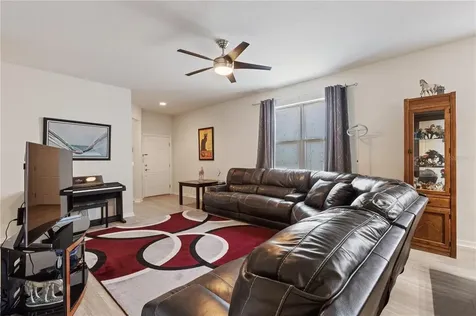 1008 Salamanca Place Davenport FL 33837