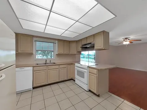 2237 Laurel Oak Drive Valrico FL 33596