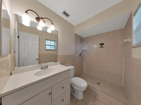 2237 Laurel Oak Drive Valrico FL 33596