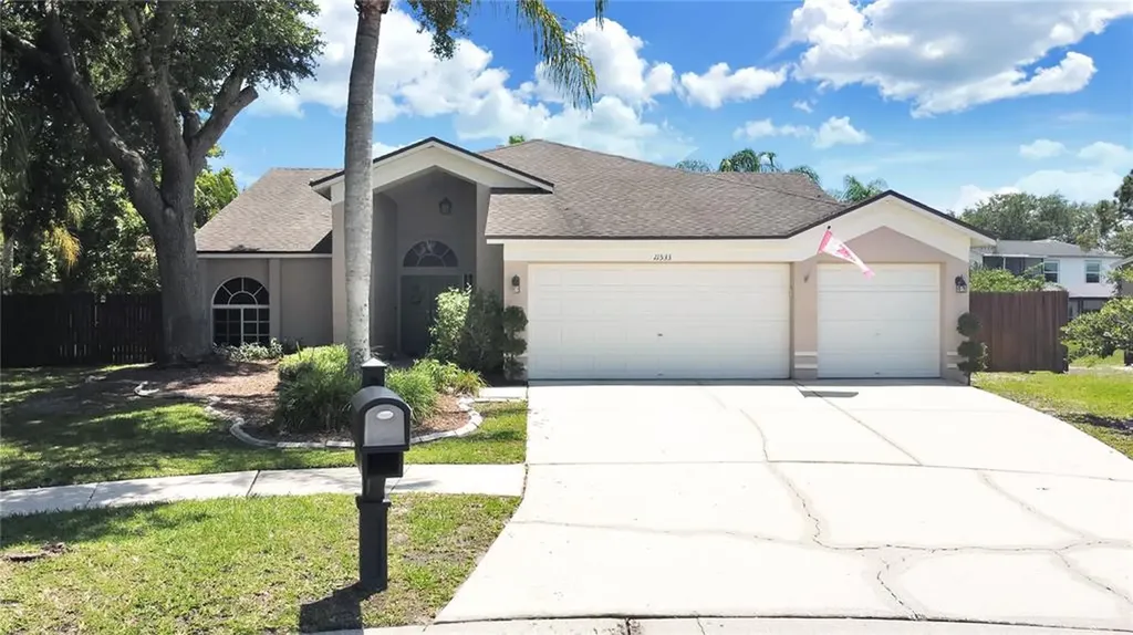 11533 Glenmont Drive Tampa FL 33635