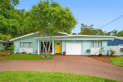 1105 Sunnydale Drive Clearwater FL 33755