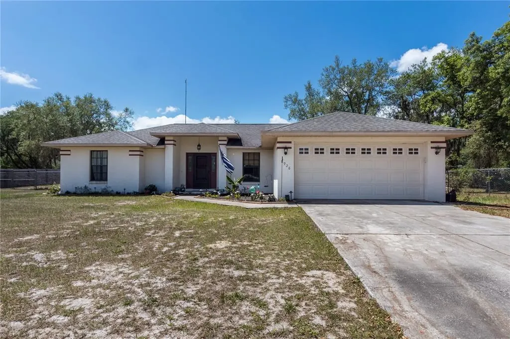 8926 Cypresswood Drive Lake Wales FL 33898