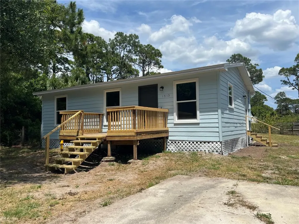 1515 Gaynor Drive SW Palm Bay FL 32908