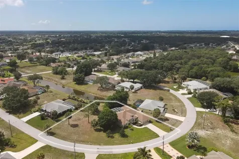 11 & 13 Sportsman Way Rotonda West FL 33947