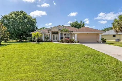 11 & 13 Sportsman Way Rotonda West FL 33947