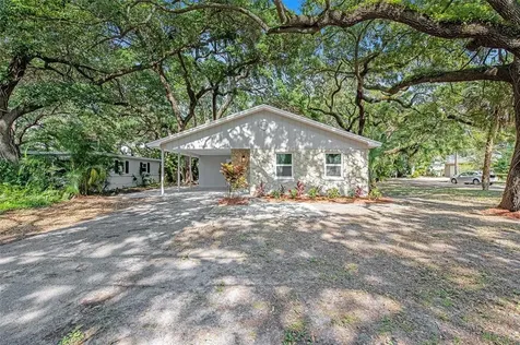 5326 S Russell Street Tampa FL 33611