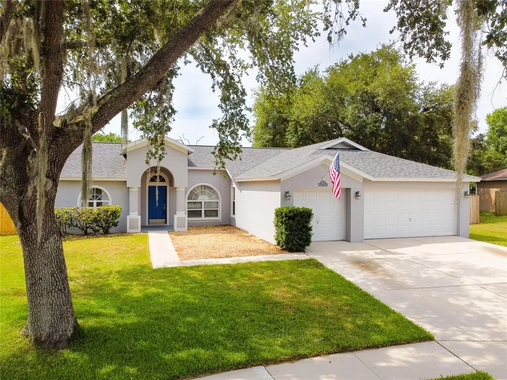 2015 Leichester Street Valrico FL 33594