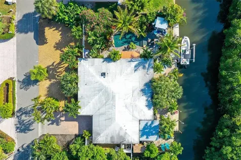 518 Bayview Drive Longboat Key FL 34228