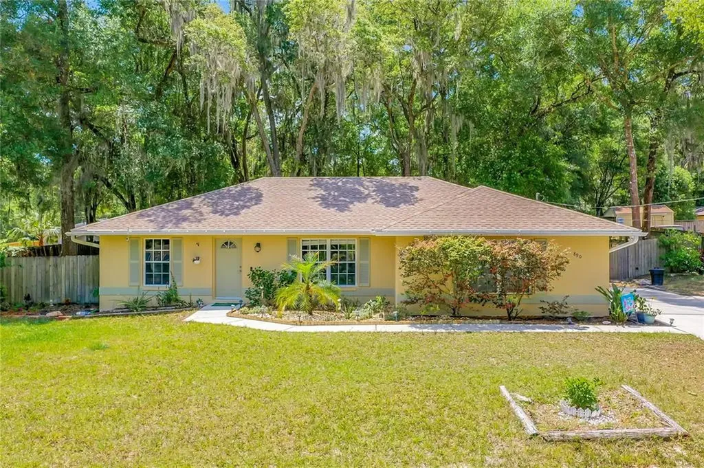 890 Greenwood Avenue Orange City FL 32763