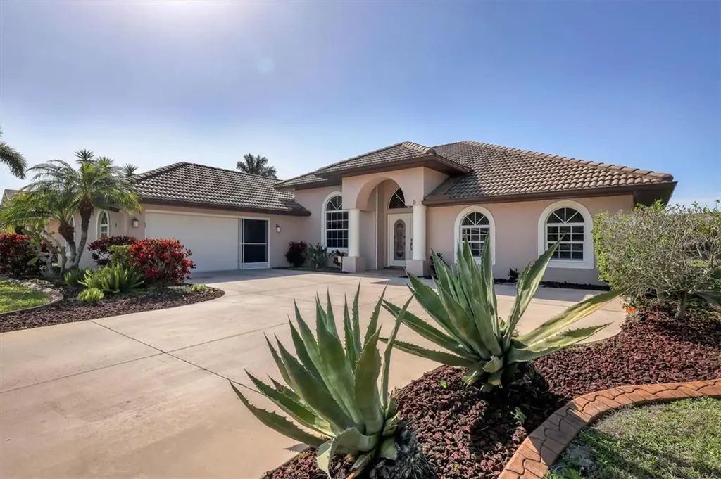 9 Medalist Way Rotonda West FL 33947
