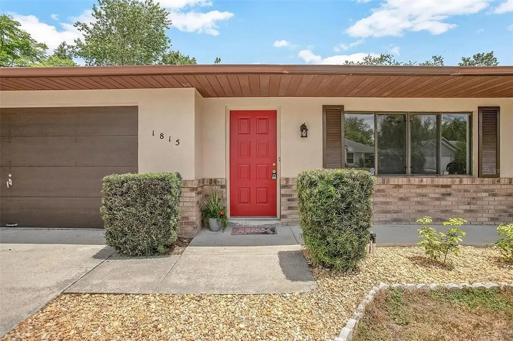 1815 Exmore Avenue Deltona FL 32725