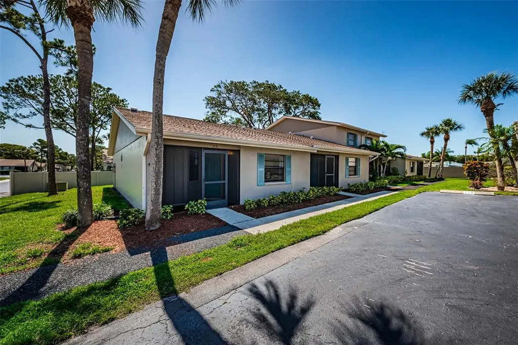 2131 Ridge Road S Largo FL 33778