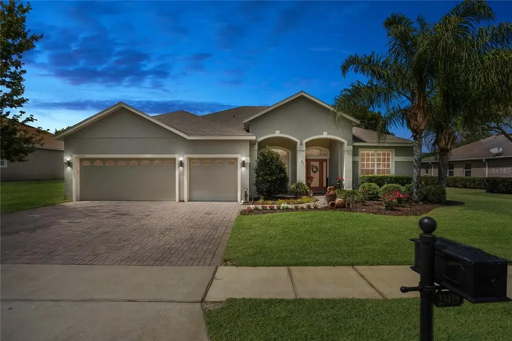 23419 Valderama Lane Sorrento FL 32776