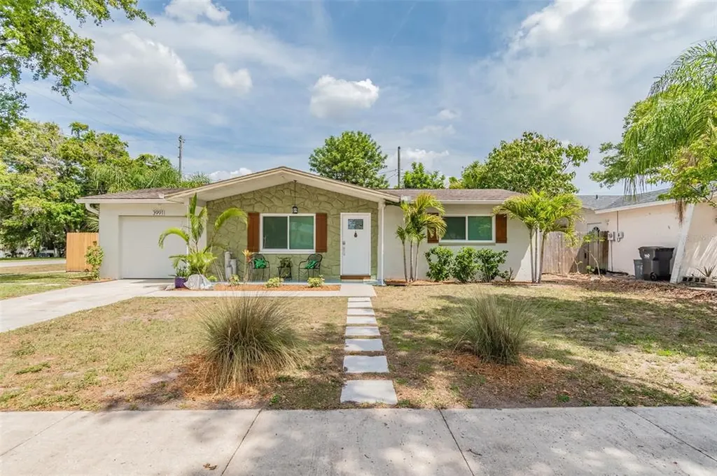 3991 43rd Avenue N St Petersburg FL 33714