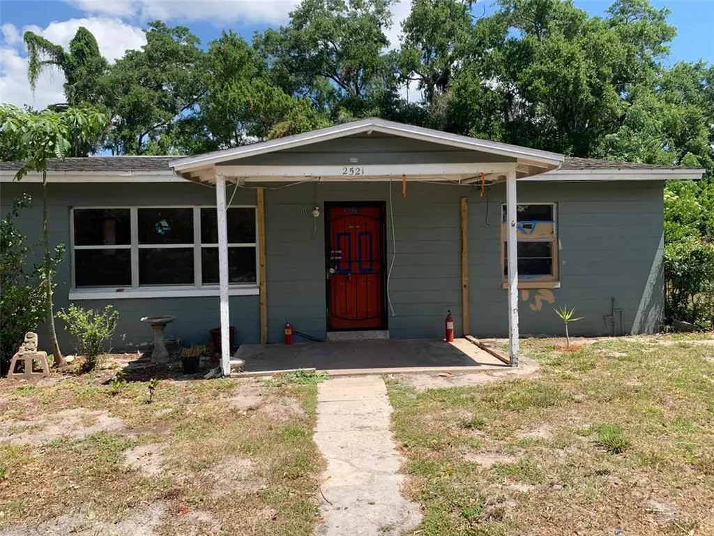 2521 Carver Avenue Orlando FL 32810
