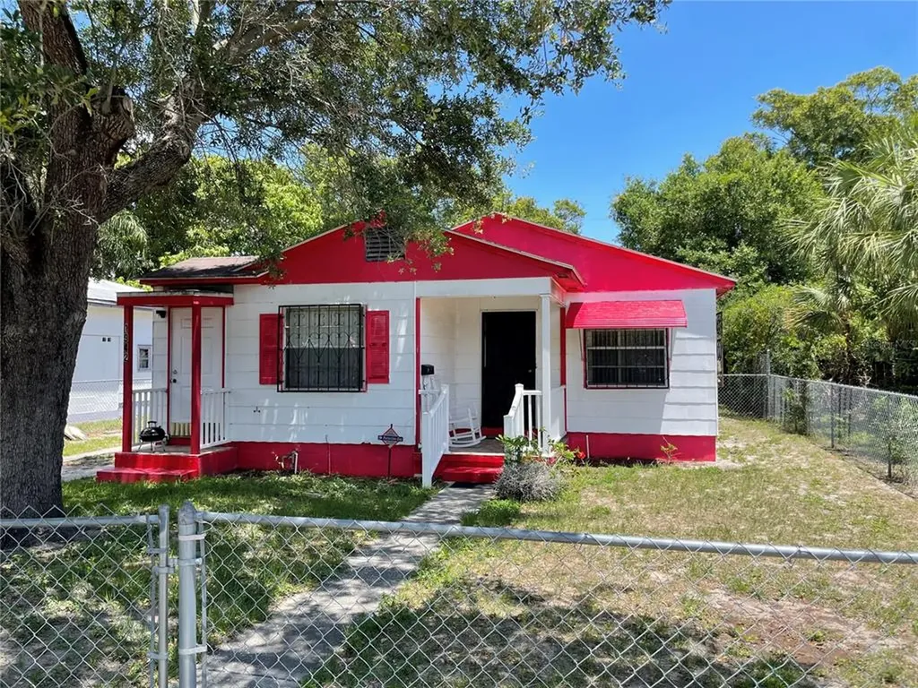 1942 29th Street S St Petersburg FL 33712