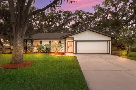 8208 Woodlawn Circle S Palmetto FL 34221