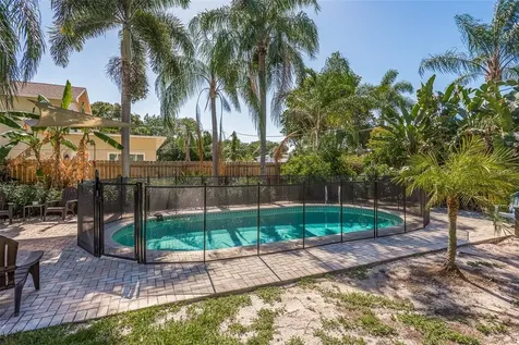 1500 Pinellas Point Drive S St Petersburg FL 33705