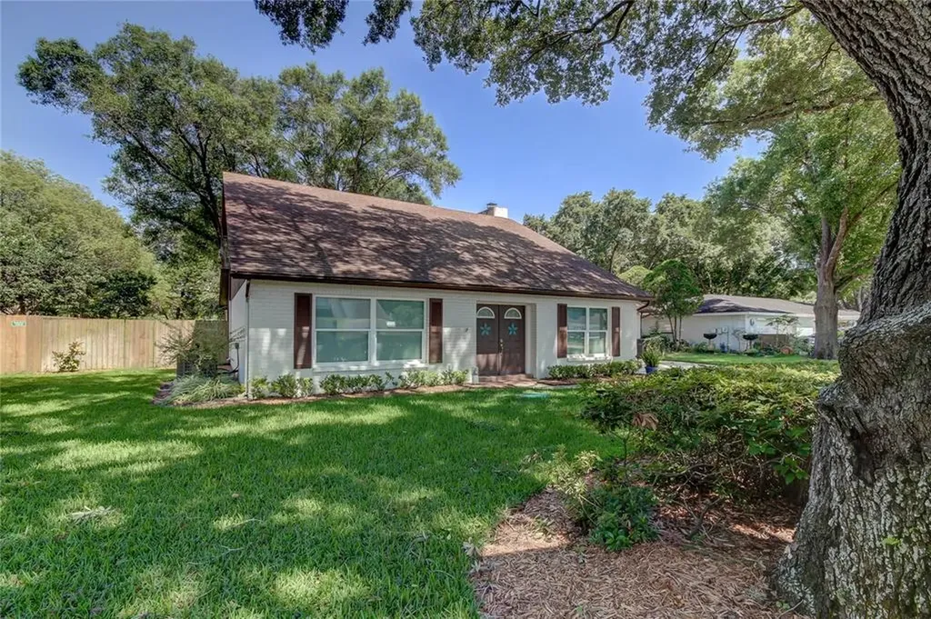 15507 Woodfair Place Tampa FL 33613
