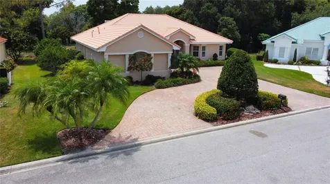 124 Lake Region Circle Winter Haven FL 33881
