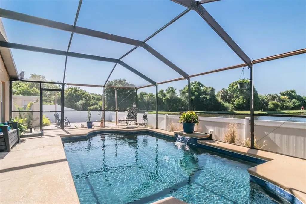 12616 Kings Lake Drive Gibsonton FL 33534