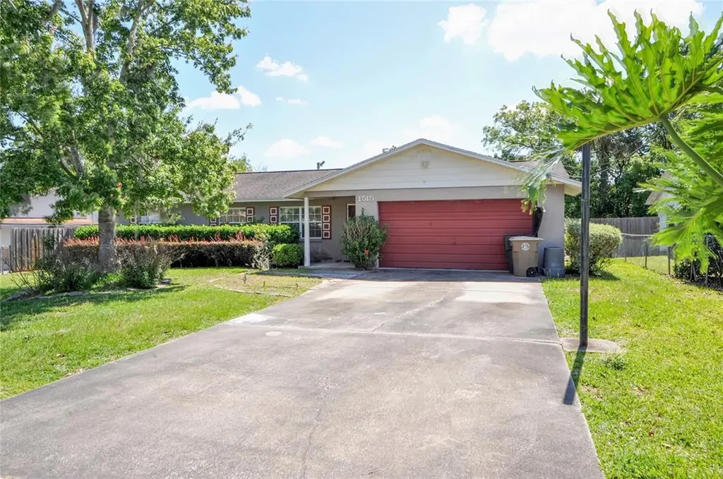 1515 NE 17th Court Ocala FL 34470
