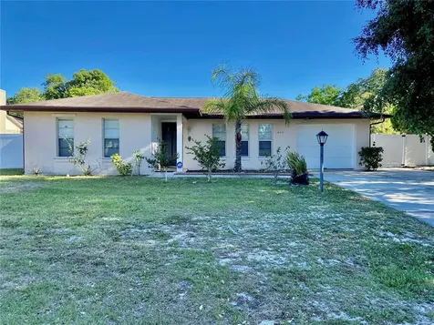 1065 Falcon Street Deltona FL 32725