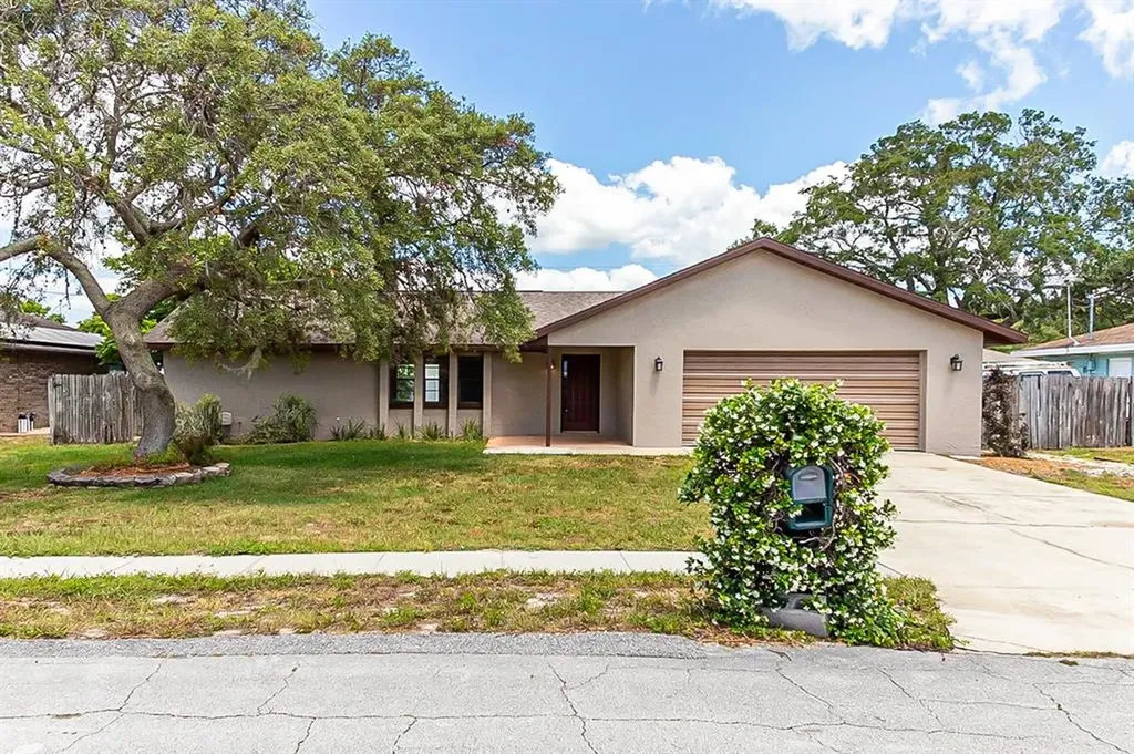 2066 Heathwood Street Deltona FL 32725