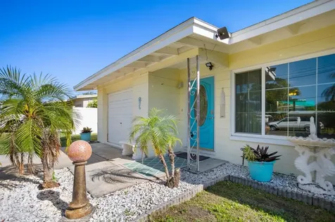 10970 Valencia Terrace Seminole FL 33772