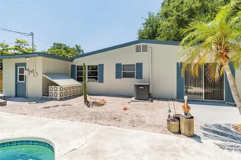5135 32nd Avenue N St Petersburg FL 33710