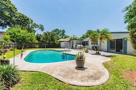 5135 32nd Avenue N St Petersburg FL 33710