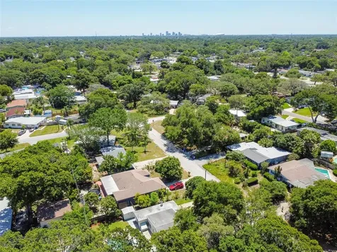 5135 32nd Avenue N St Petersburg FL 33710