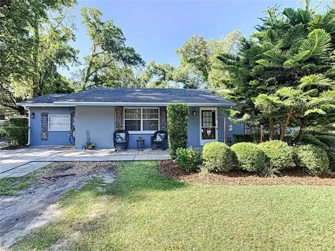 3011 N Pineway Drive Plant City FL 33566
