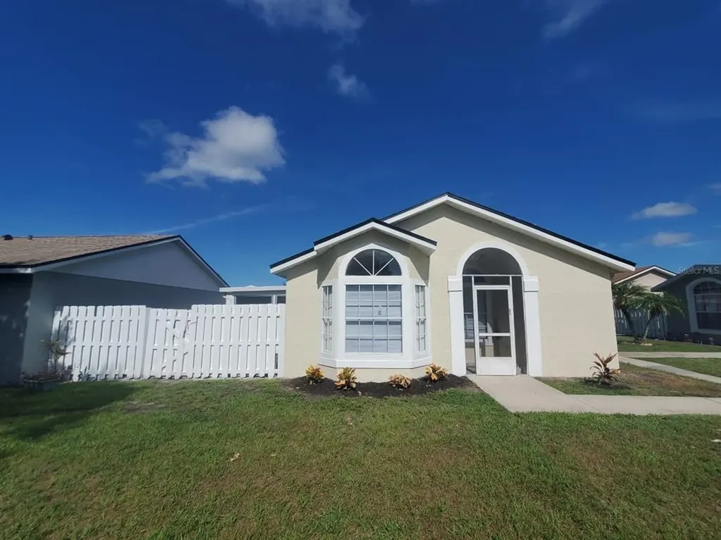 2388 Harbor Town Drive Kissimmee FL 34744