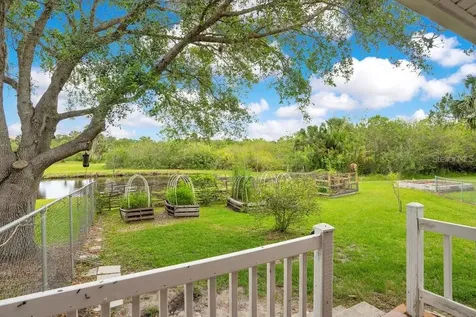 3880 E State Road 46 Geneva FL 32732