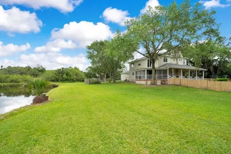 3880 E State Road 46 Geneva FL 32732