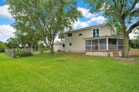 3880 E State Road 46 Geneva FL 32732