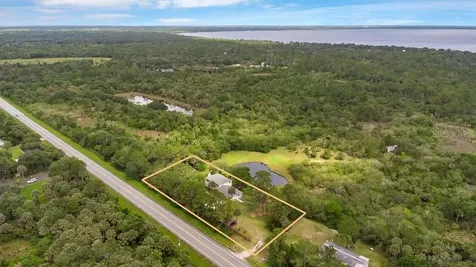 3880 E State Road 46 Geneva FL 32732