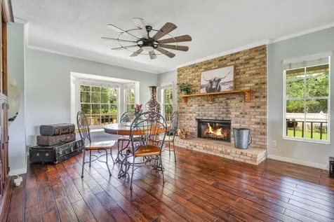 3880 E State Road 46 Geneva FL 32732