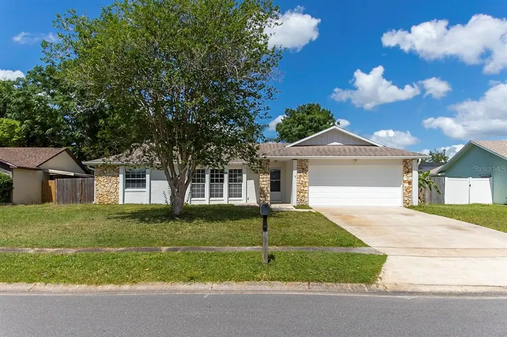 436 Charleswood Avenue Orlando FL 32825