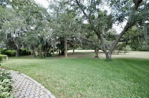 26213 Newcombe Circle Leesburg FL 34748