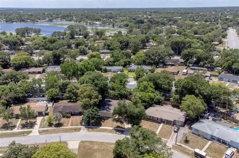 1332 W Hartley Circle Deltona FL 32725
