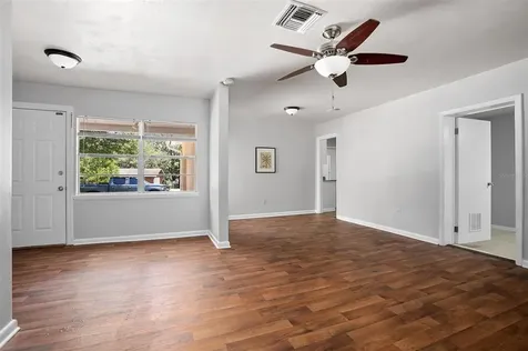 1332 W Hartley Circle Deltona FL 32725