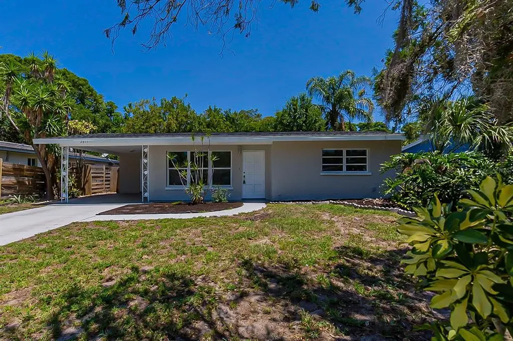 2611 Grand Cayman Street Sarasota FL 34231