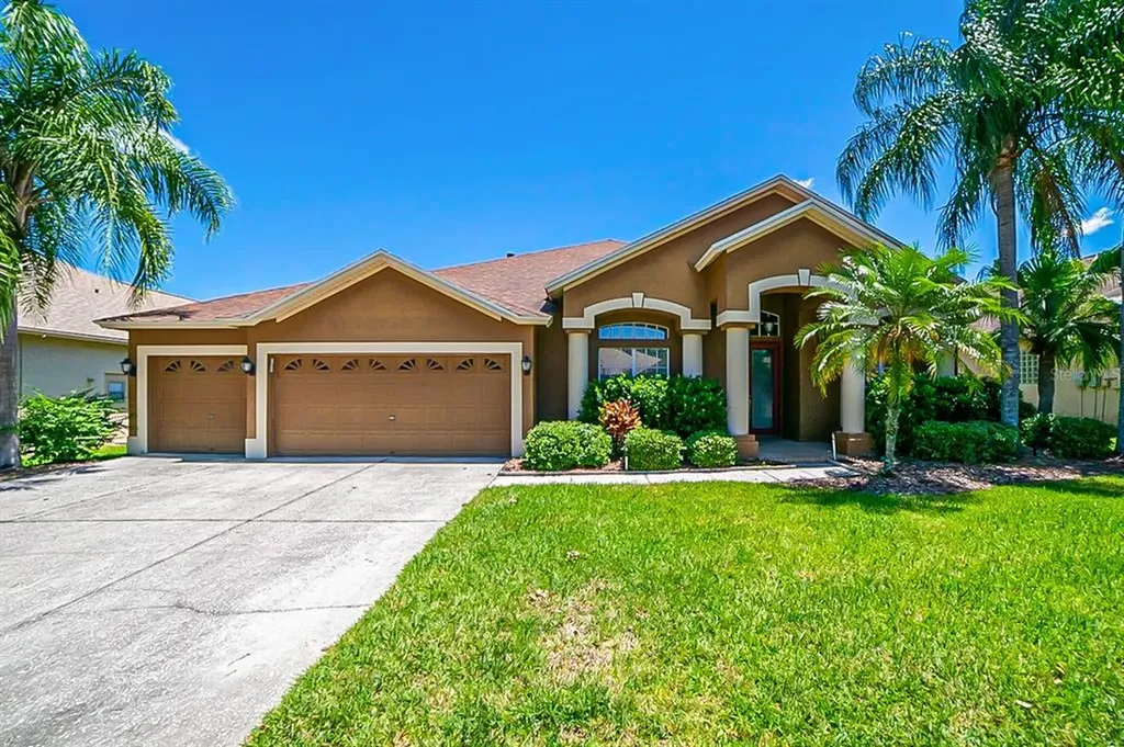 9910 Kingshyre Way Tampa FL 33647