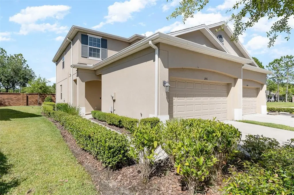 1206 Scarlet Oak Loop Winter Garden FL 34787