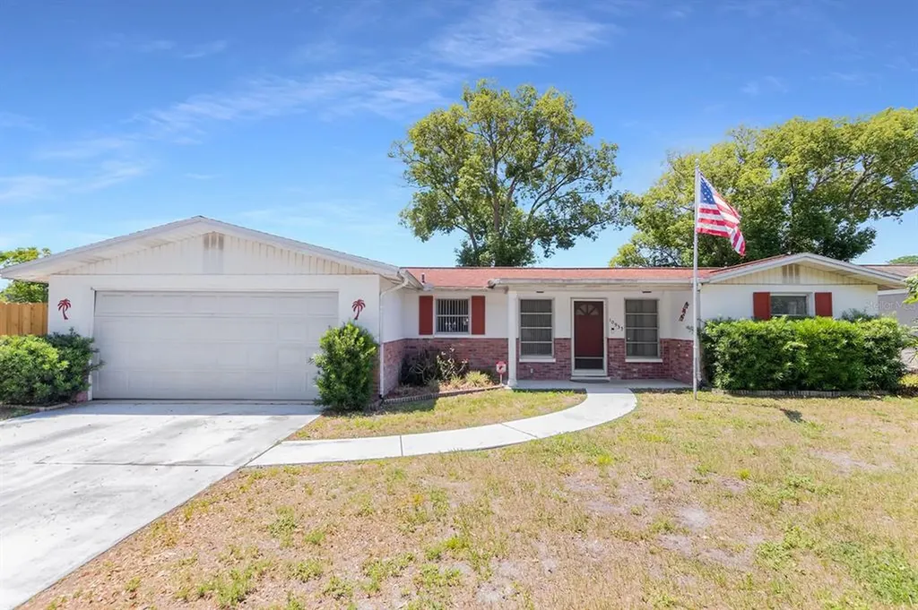 10933 Stamford Drive Port Richey FL 34668