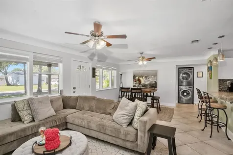 474 92nd Avenue N St Petersburg FL 33702