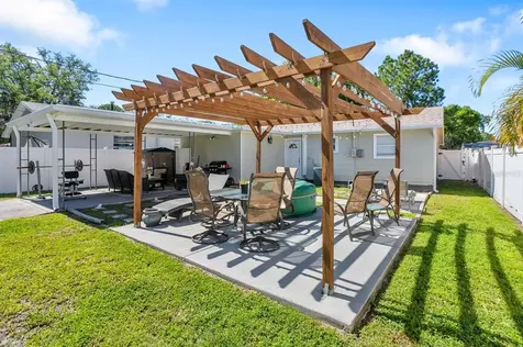 474 92nd Avenue N St Petersburg FL 33702