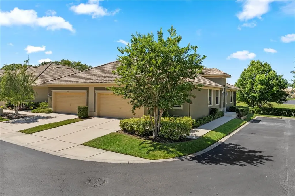 8207 Lapin Court Seminole FL 33777